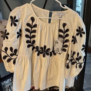 Nwt Safe &fig Women's Cream Top with Black Floral Embroidery